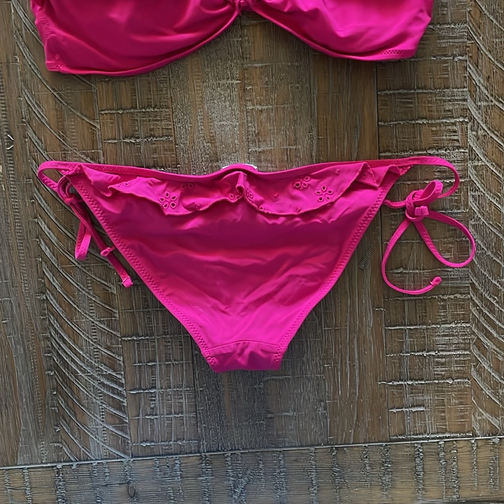 Bikini - Picture 5 of 7
